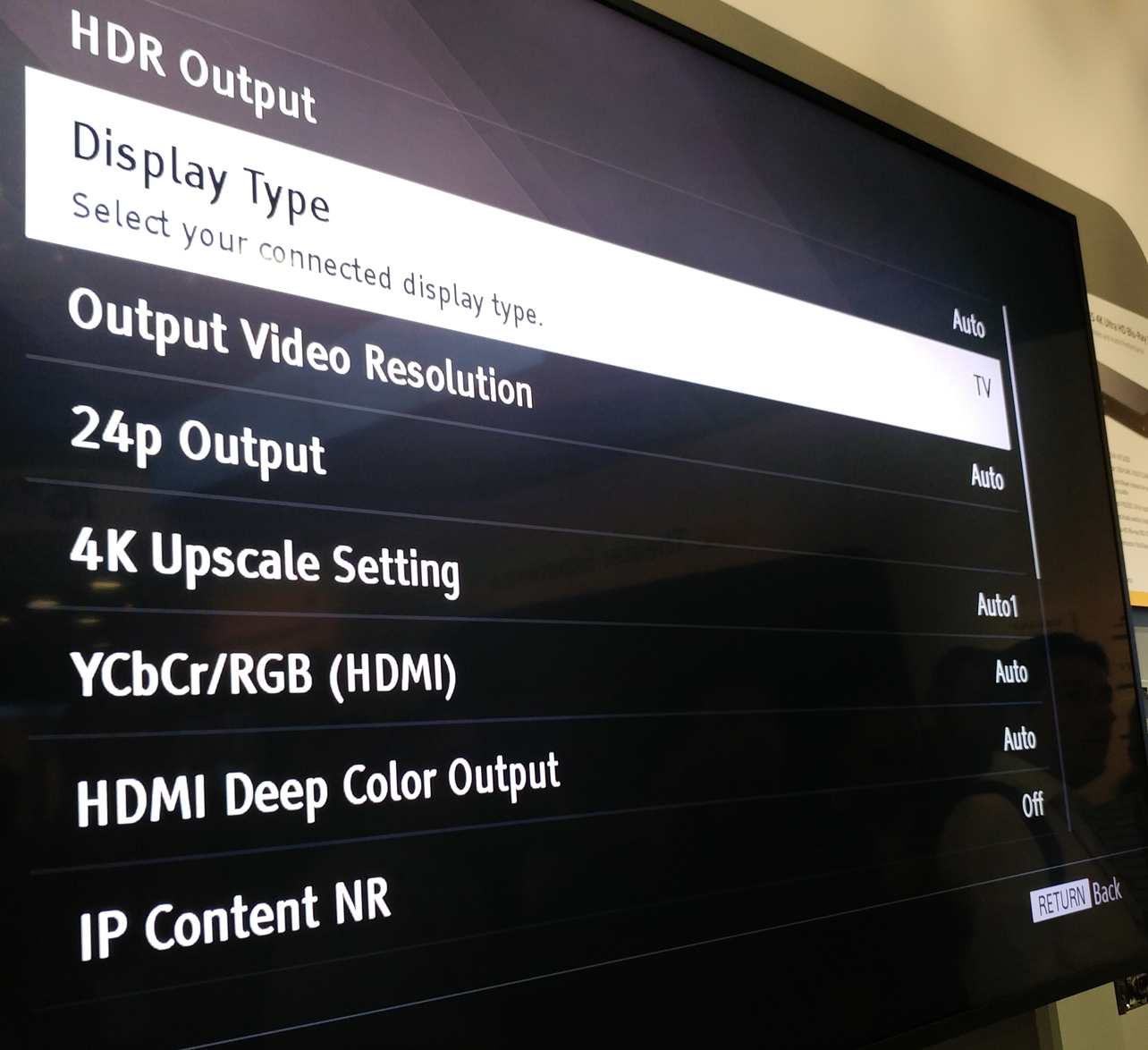 Sony UBP-X1000ES Ultra Hd Blu-ray Player CEDIA 2016 Impressions Screen Settings Display Type Projector